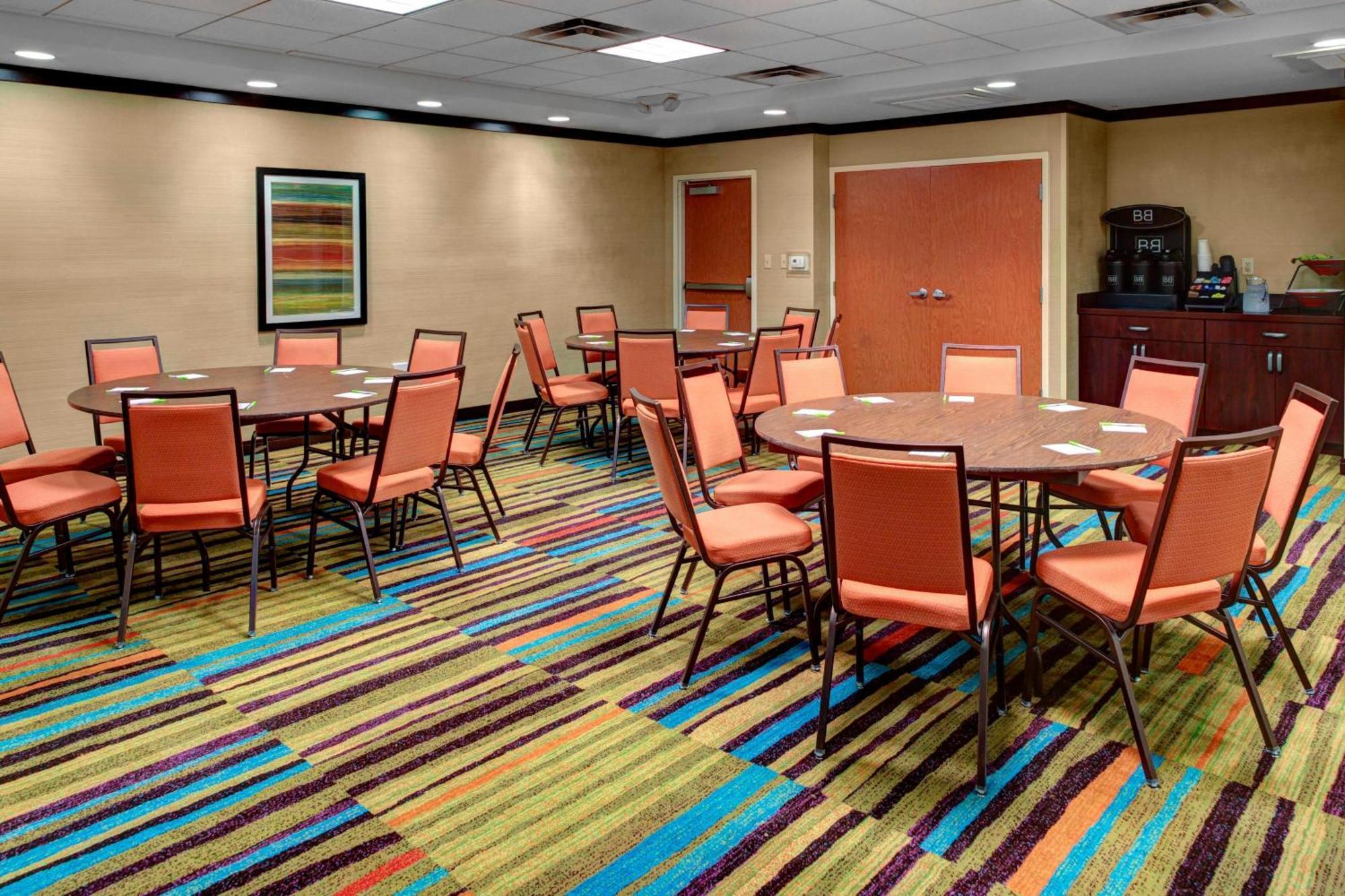 Fairfield Inn & Suites By Marriott Anniston Оксфорд Экстерьер фото