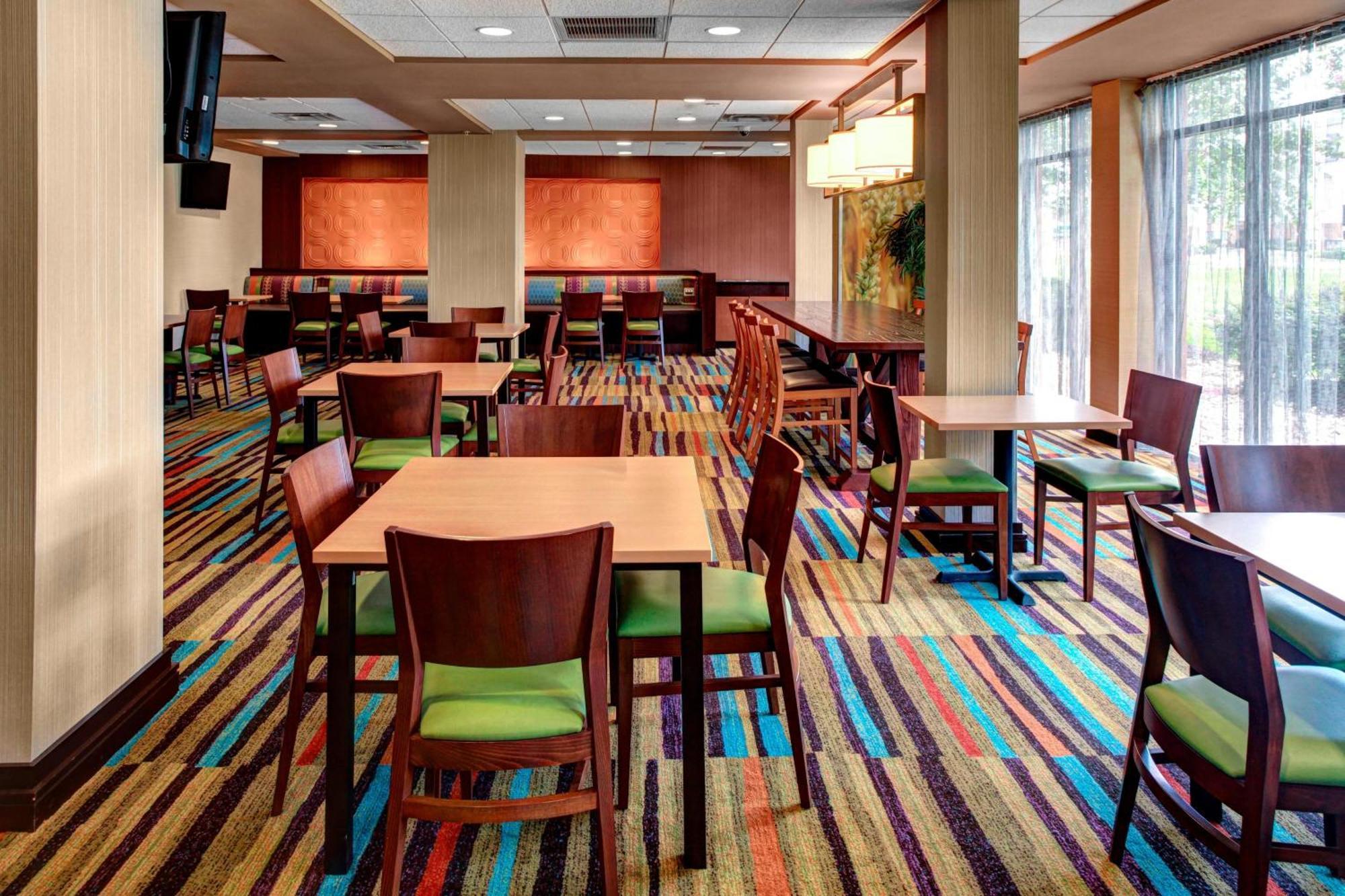 Fairfield Inn & Suites By Marriott Anniston Оксфорд Экстерьер фото